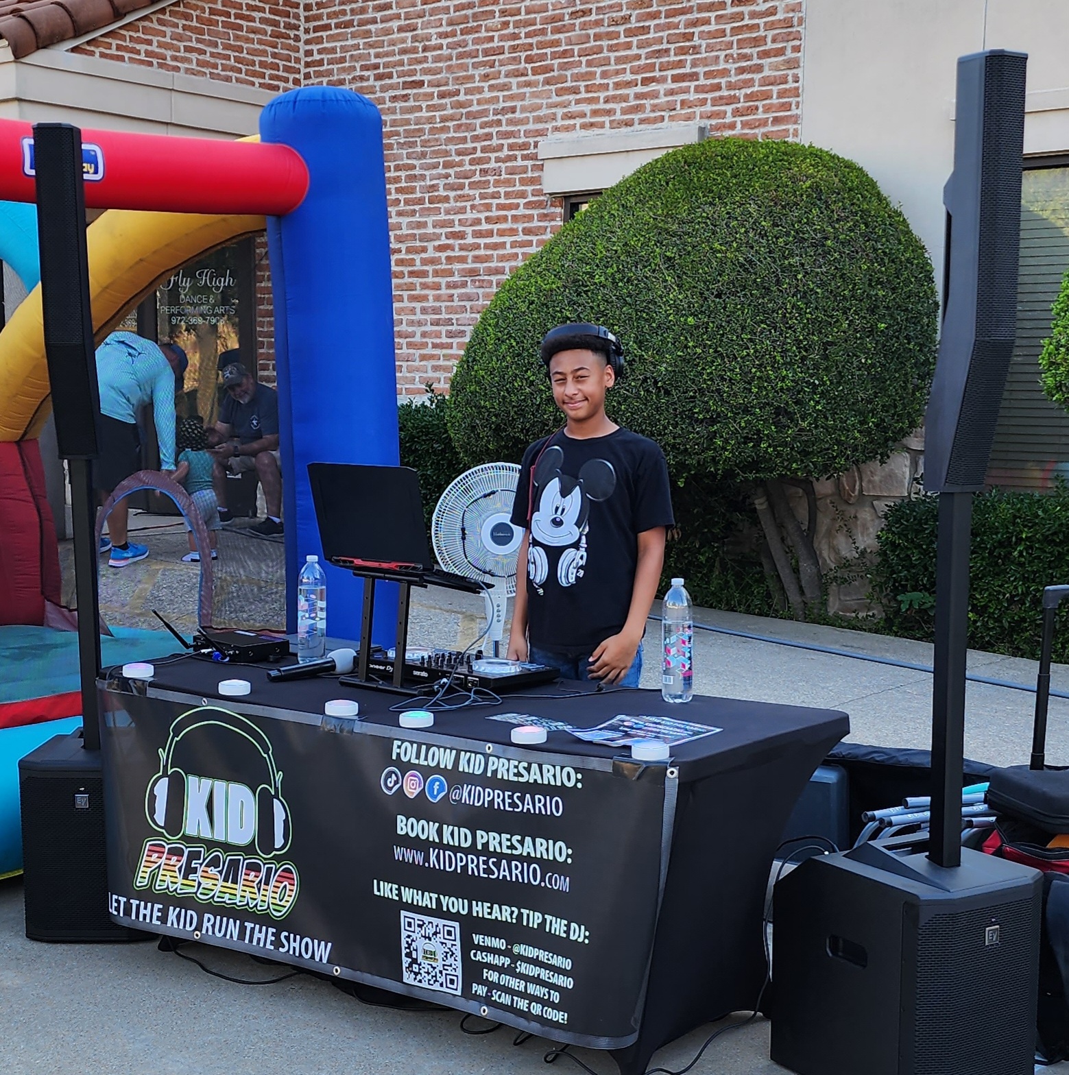 Kid Presario performing live